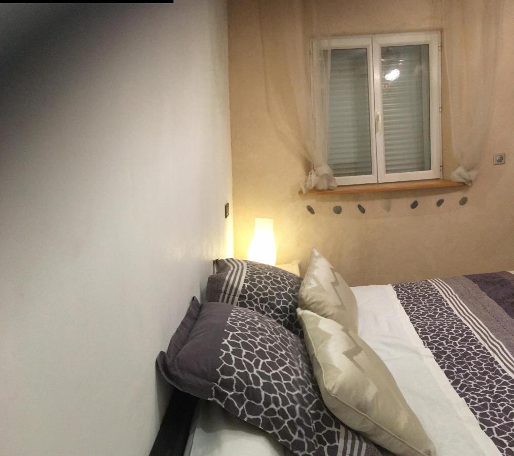 La Decouverte, Jacuzzi, Sauna, Et Terrasse Avec Vue Sur Lac A La Campagne Entre Toulouse Et Auch Catonvielle Екстериор снимка