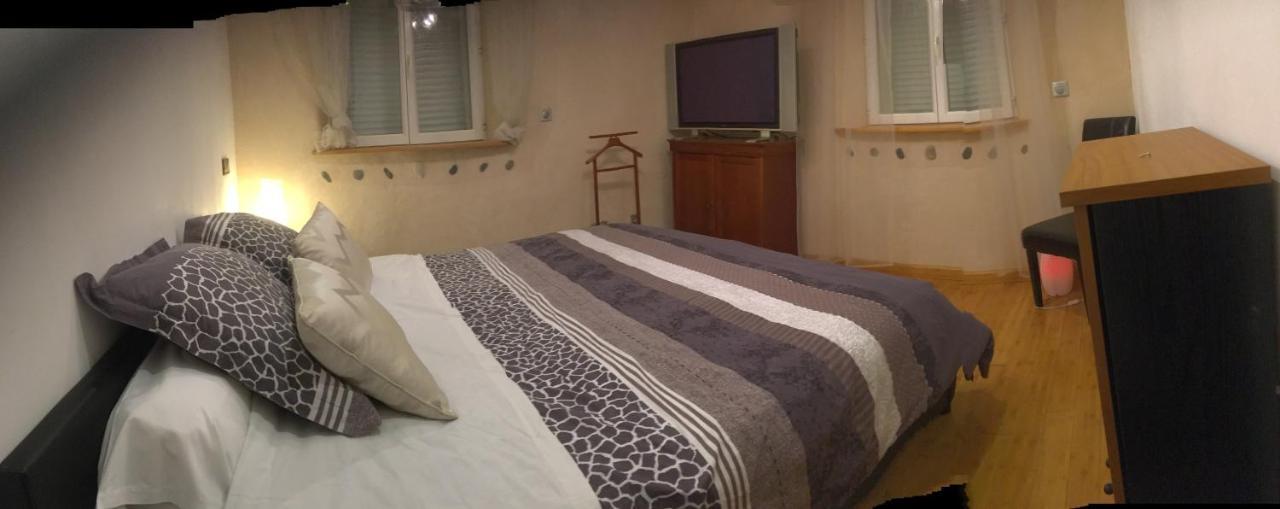 La Decouverte, Jacuzzi, Sauna, Et Terrasse Avec Vue Sur Lac A La Campagne Entre Toulouse Et Auch Catonvielle Екстериор снимка